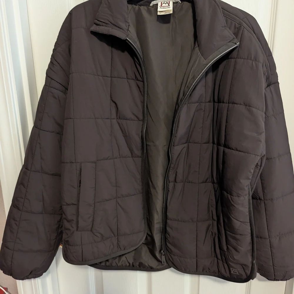 Avalanche Women's Dark Brown Quilted Puffer Jacket - Picture 4 of 6